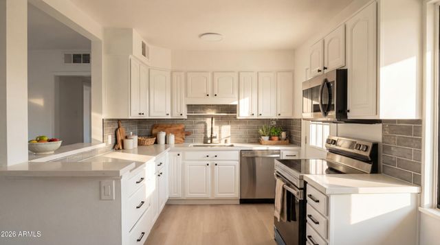 2824 N 71st Place, Scottsdale, AZ 85257