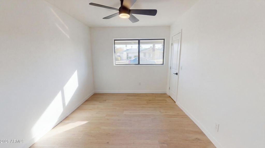 Image 14 of property listing at 2824 N 71st Place, Scottsdale, AZ 85257