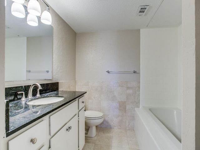 4102 Buena Vista Street 10, Dallas, TX 75204