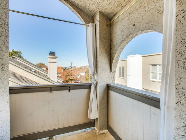 4102 Buena Vista Street 10, Dallas, TX 75204