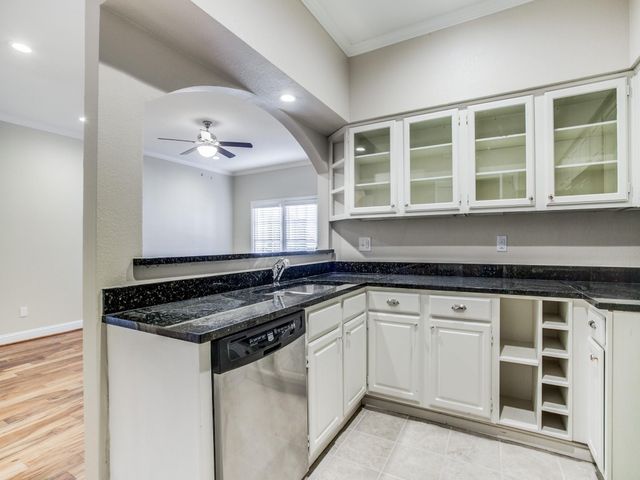 4102 Buena Vista Street 10, Dallas, TX 75204