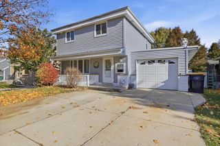 828 S 124th STREET, West Allis, WI 53214