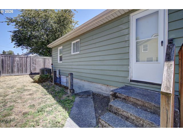 510 ASH St, Vancouver, WA 98661