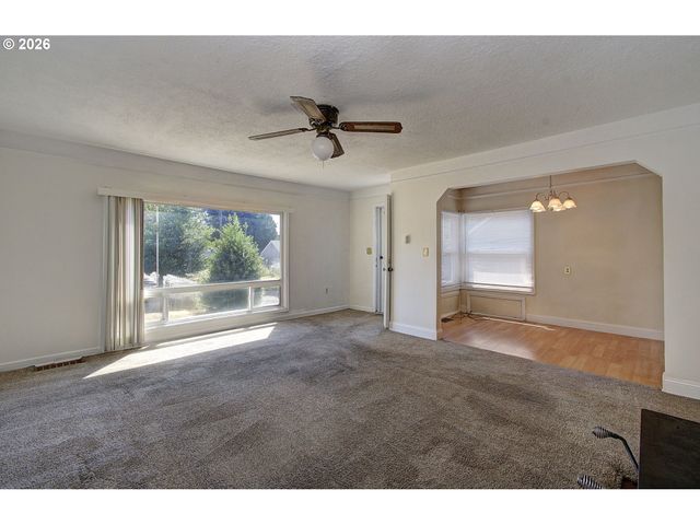 510 ASH St, Vancouver, WA 98661
