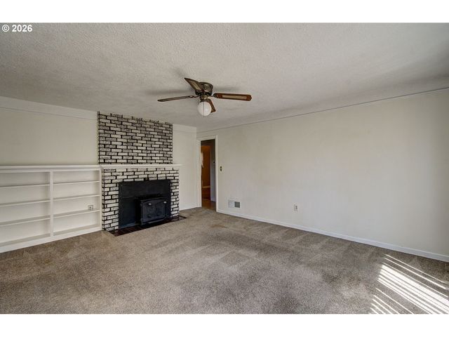 510 ASH St, Vancouver, WA 98661