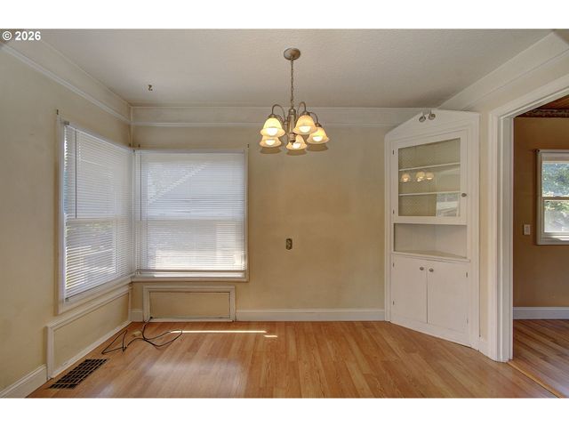 510 ASH St, Vancouver, WA 98661