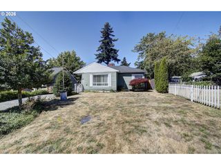 510 ASH St, Vancouver, WA 98661