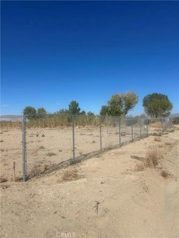 11482 Locust, Lucerne Valley, CA 92356