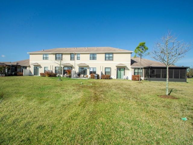 10106 W Villa Circle, Vero Beach, FL 32966