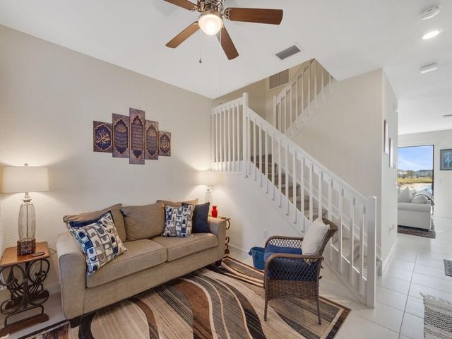 10106 W Villa Circle, Vero Beach, FL 32966