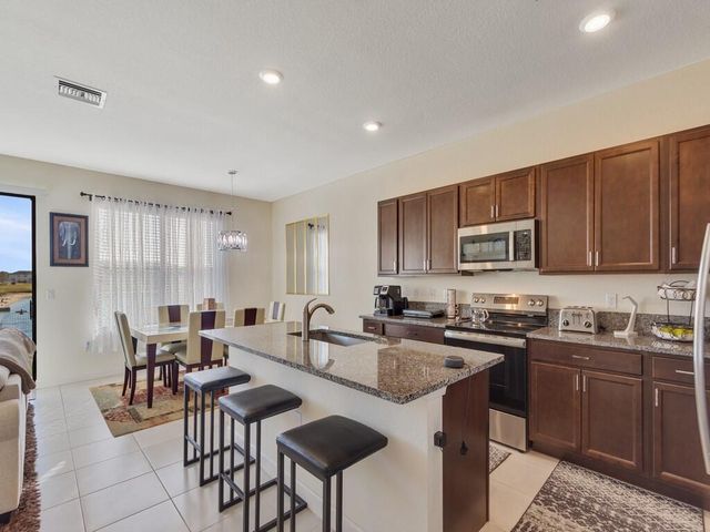 10106 W Villa Circle, Vero Beach, FL 32966