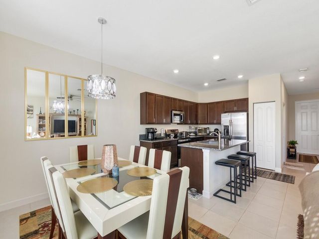 10106 W Villa Circle, Vero Beach, FL 32966