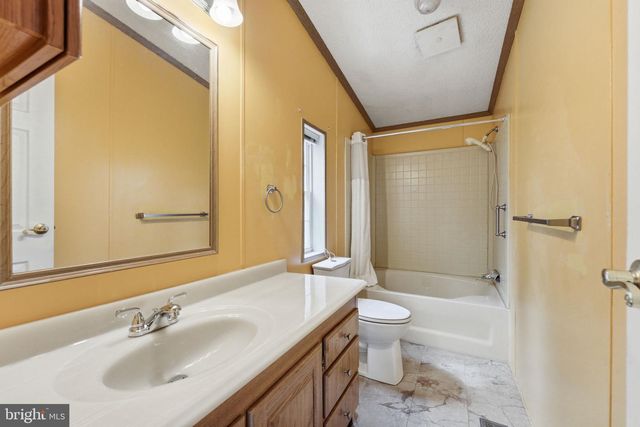 36 BENTWOOD CIR, Harleysville, PA 19438