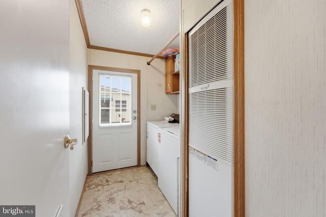 36 BENTWOOD CIR, Harleysville, PA 19438