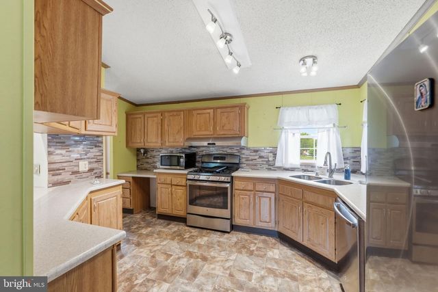 36 BENTWOOD CIR, Harleysville, PA 19438