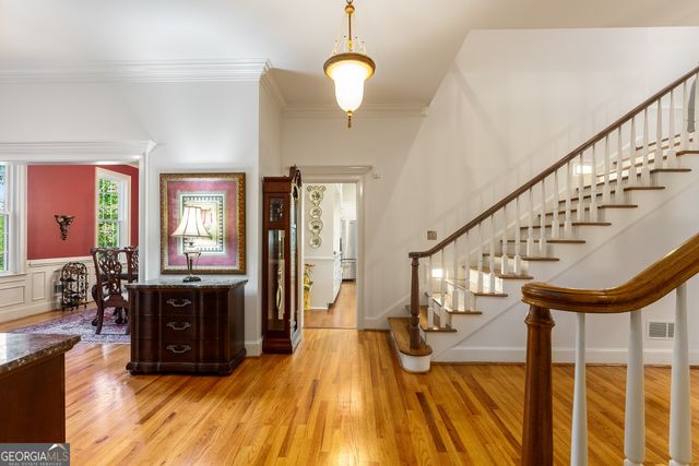 9035 River Run, Sandy Springs, GA 30350