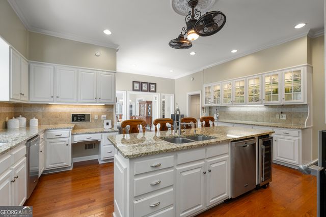 9035 River Run, Sandy Springs, GA 30350