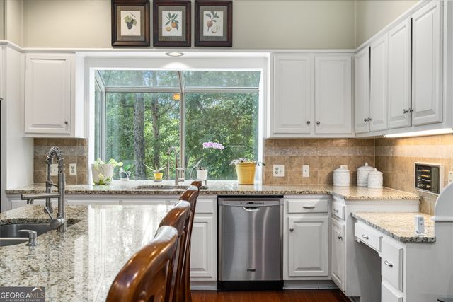 9035 River Run, Sandy Springs, GA 30350