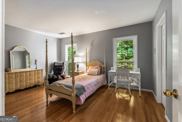 9035 River Run, Sandy Springs, GA 30350