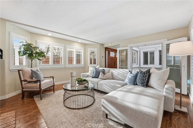 219 Memphis Ave, Huntington Beach, CA 92648