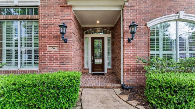 66 Chamomile Court, The Woodlands, TX 77382