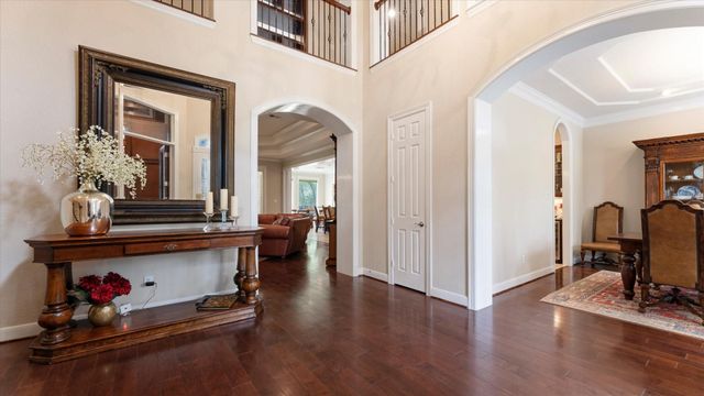 66 Chamomile Court, The Woodlands, TX 77382