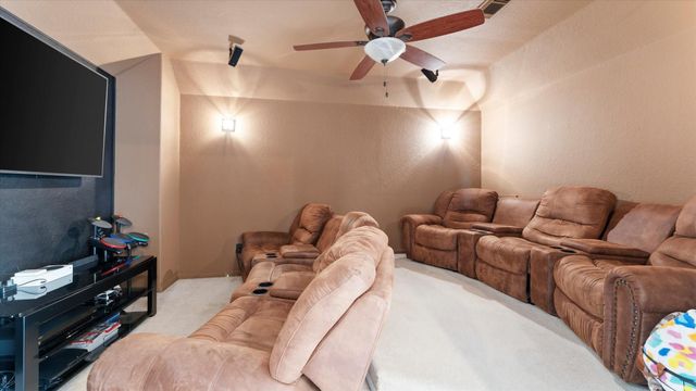 66 Chamomile Court, The Woodlands, TX 77382