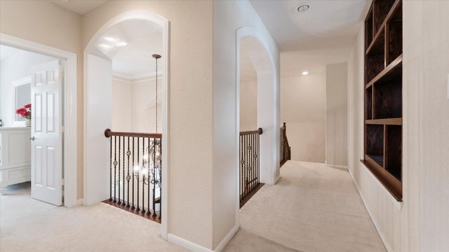 66 Chamomile Court, The Woodlands, TX 77382