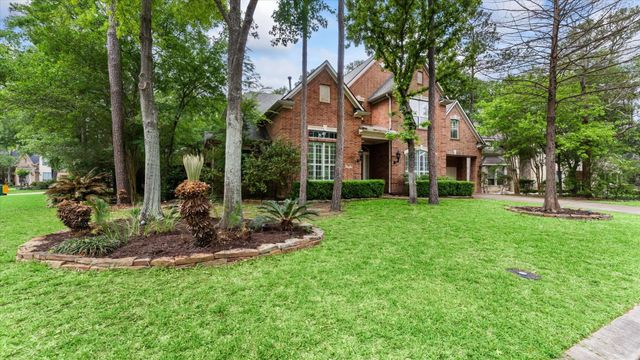 66 Chamomile Court, The Woodlands, TX 77382