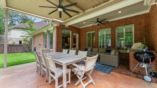 66 Chamomile Court, The Woodlands, TX 77382