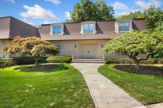 109 Churchill Dr, Clifton City, NJ 07013