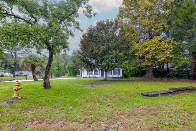 2 Venice Court, Beaufort, SC 29907