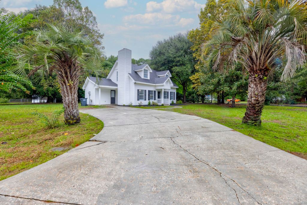 2 Venice Court, Beaufort, SC 29907