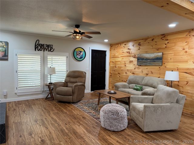 285 Council Tree Drive, Canadian, OK 74425