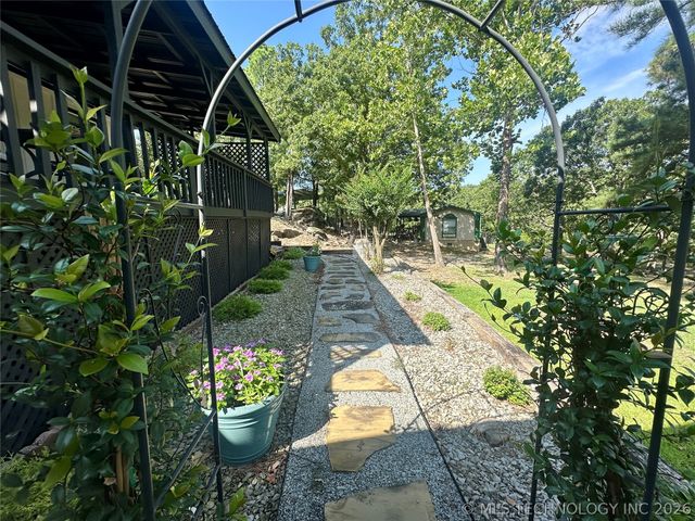 285 Council Tree Drive, Canadian, OK 74425