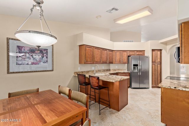 8542 W ROCKWOOD Drive, Peoria, AZ 85382