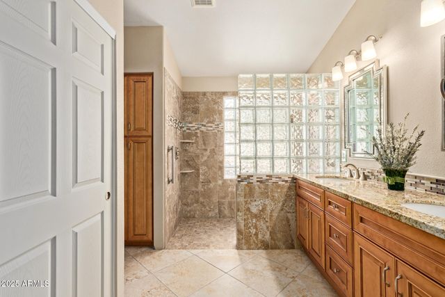 8542 W ROCKWOOD Drive, Peoria, AZ 85382