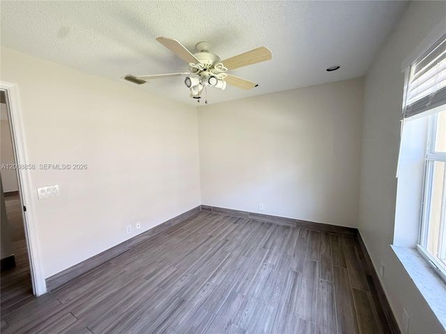 756 Sand Creek Cir, Weston, FL 33327