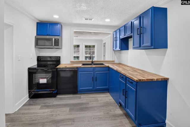 302 Vanboklen Street, Eastover, SC 29044