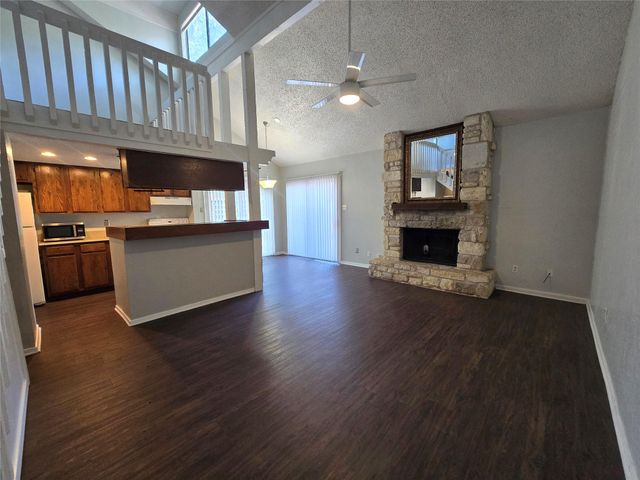 1713 Cinnamon PATH A, Austin, TX 78704