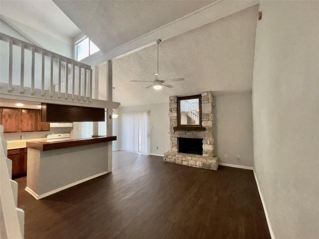 1713 Cinnamon PATH A, Austin, TX 78704