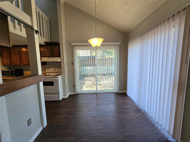 1713 Cinnamon PATH A, Austin, TX 78704
