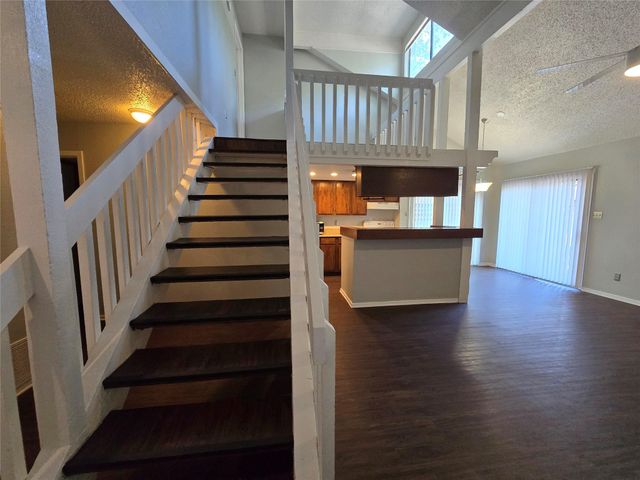 1713 Cinnamon PATH A, Austin, TX 78704