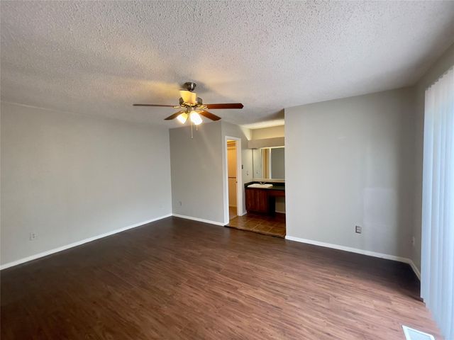 1713 Cinnamon PATH A, Austin, TX 78704