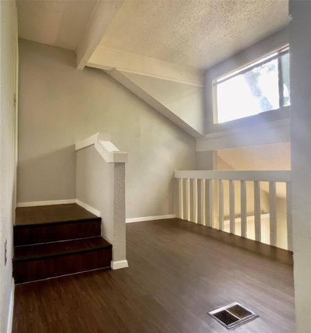 1713 Cinnamon PATH A, Austin, TX 78704
