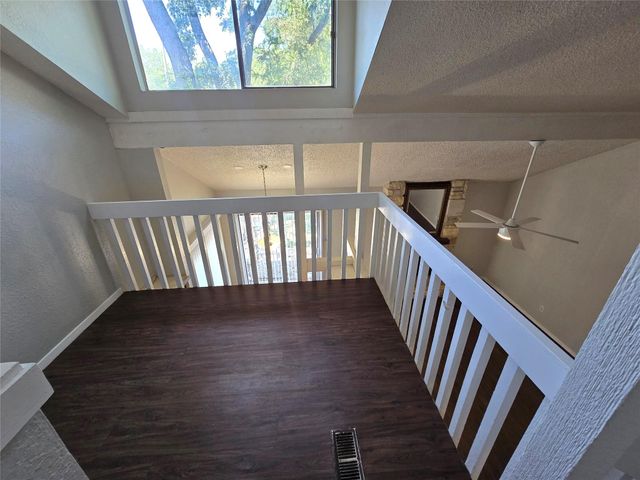 1713 Cinnamon PATH A, Austin, TX 78704