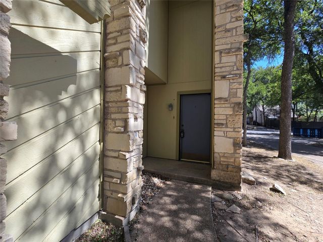 1713 Cinnamon PATH A, Austin, TX 78704