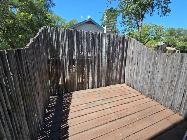 1713 Cinnamon PATH A, Austin, TX 78704