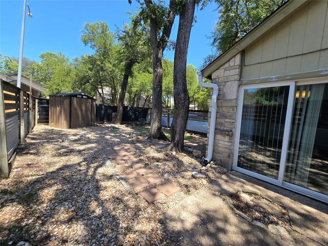 1713 Cinnamon PATH A, Austin, TX 78704