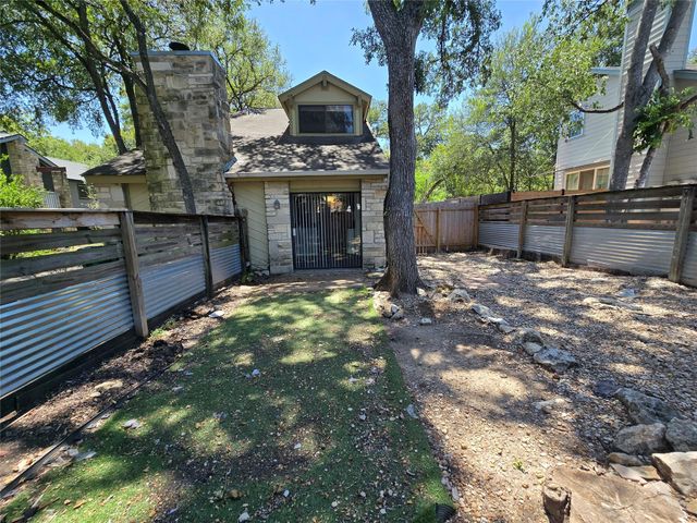 1713 Cinnamon PATH A, Austin, TX 78704